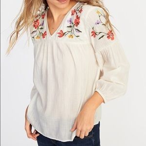 Old Navy Floral Embroidered Peasant Blouse Summer
